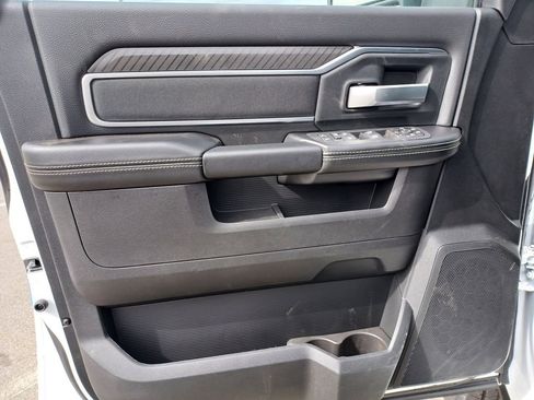 New 2026 RAM 2500 Big Horn AWD/4WD image 11