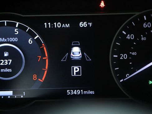 Used 2019 Nissan Kicks SR FWD image 25