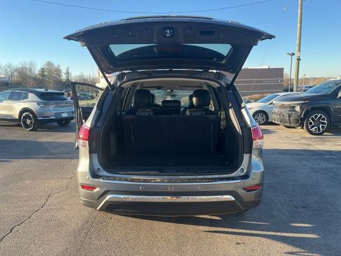 Used 2015 Nissan Pathfinder SL image 11