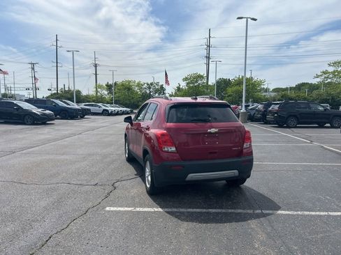 Used 2015 Chevrolet Trax LT w/ LT Plus Package FWD image 3