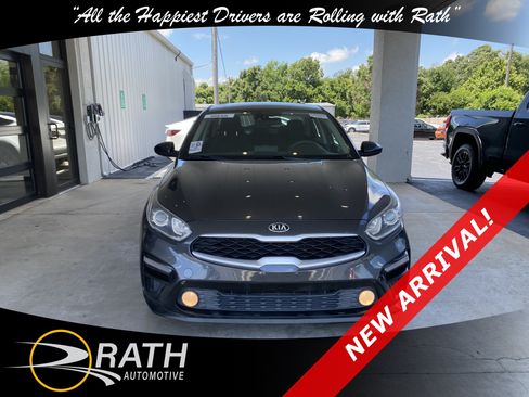 Used 2021 Kia Forte LXS FWD image 3