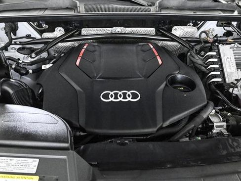 Used 2022 Audi SQ5 Premium w/ Convenience Package image 24