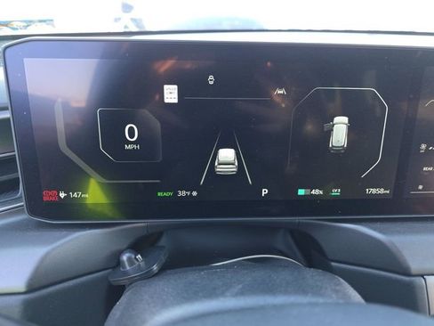 Used 2024 Kia EV9 Wind image 14