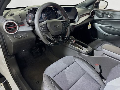 New 2026 Chevrolet Trax RS w/ Driver Confidence Package image 5