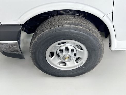 New 2025 Chevrolet Express 3500 3500 VAN 139 w/ Power Convenience Package image 18