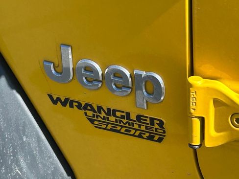 Used 2020 Jeep Wrangler Unlimited Sport S AWD/4WD image 13
