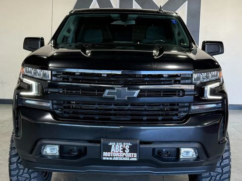 Used 2021 Chevrolet Silverado 1500 RST w/ LPO, Blackout Package AWD/4WD image 2