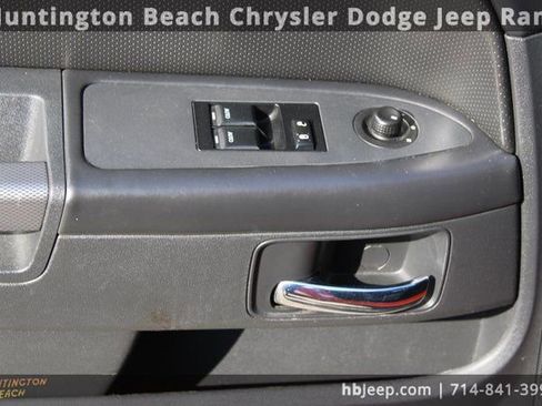 Used 2013 Dodge Challenger R/T image 15