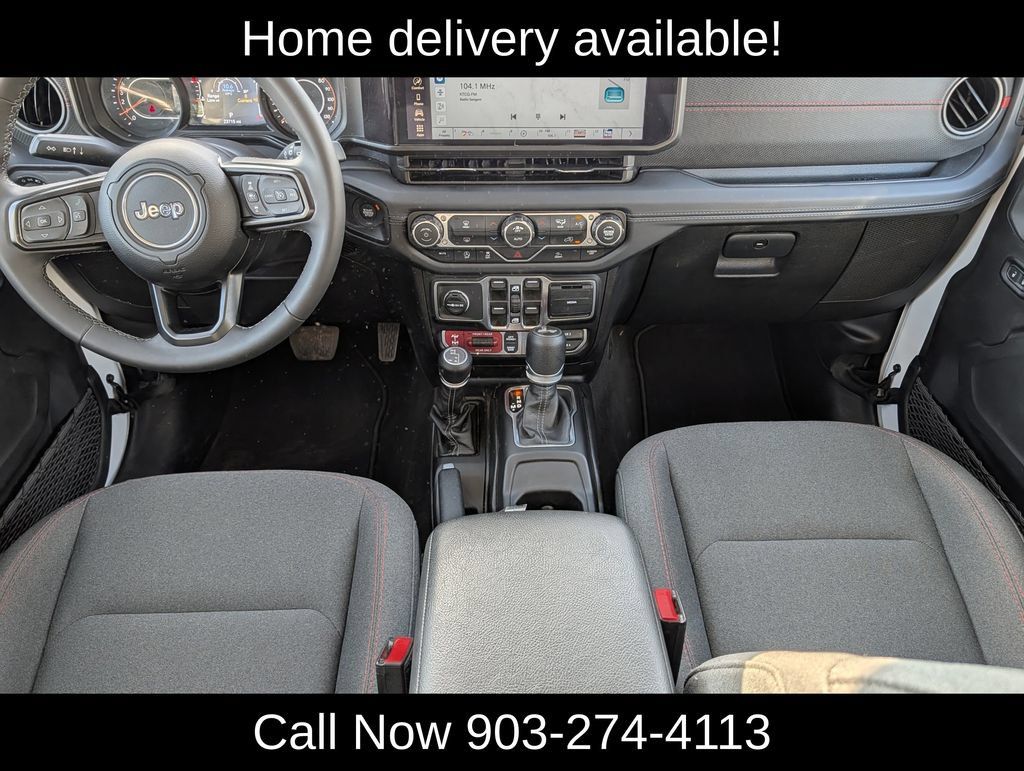 Used 2026 Jeep Wrangler Unlimited Rubicon AWD/4WD image 9