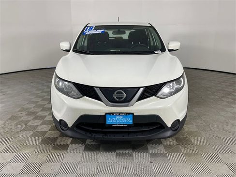 Used 2018 Nissan Rogue Sport S image 17