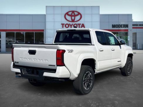 New 2025 Toyota Tacoma TRD Sport image 4