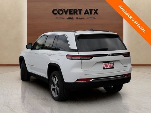 New 2025 Jeep Grand Cherokee Limited w/ Luxury Tech Group II image 3