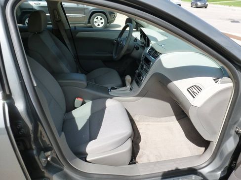Used 2009 Chevrolet Malibu Hybrid FWD image 11