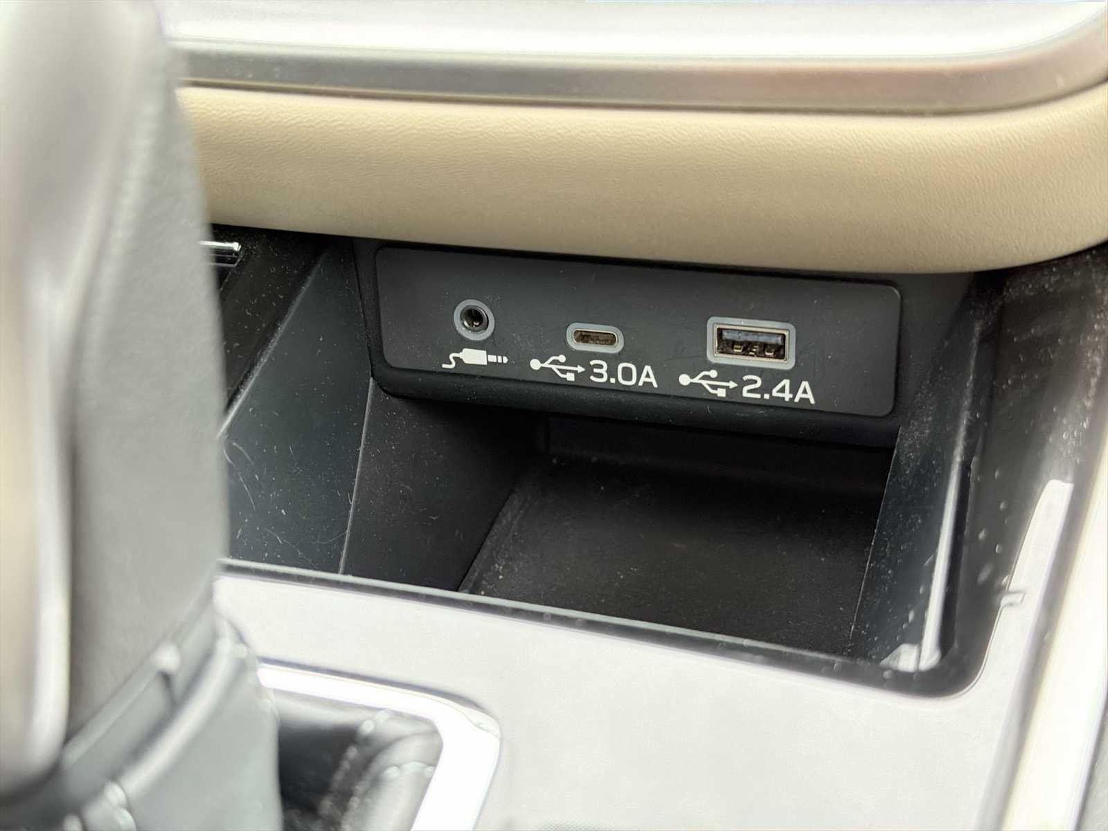 Certified 2025 Subaru Outback Limited AWD/4WD image 27