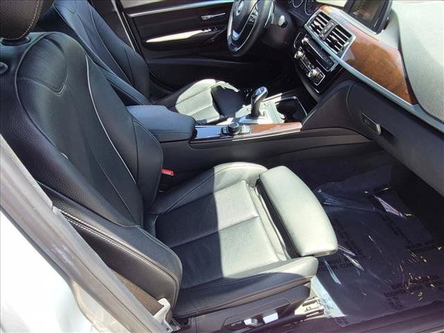 Used 2017 BMW 330i Sedan RWD image 20
