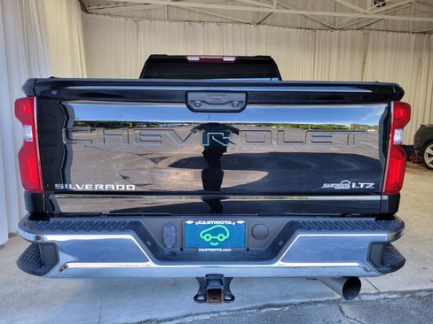 Certified 2024 Chevrolet Silverado 2500 LTZ image 6