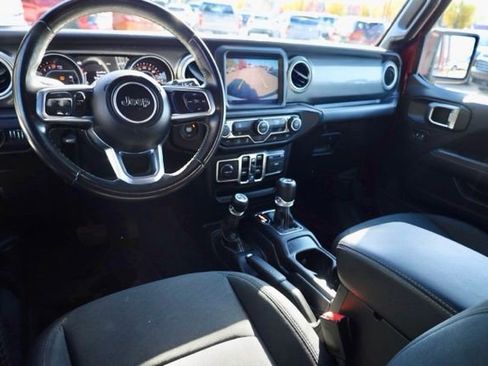 Used 2021 Jeep Wrangler Unlimited Sahara image 26