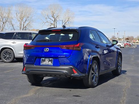 Used 2023 Lexus UX 250h F Sport image 7