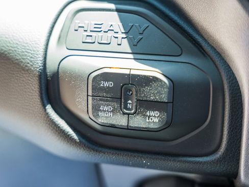 New 2026 RAM 2500 Laramie AWD/4WD image 23