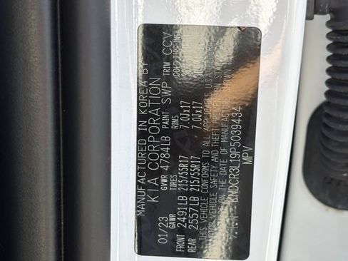 Used 2023 Kia Niro Wind FWD image 30