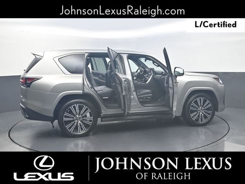 Certified 2024 Lexus LX 600 4WD w/ Luxury Package image 25