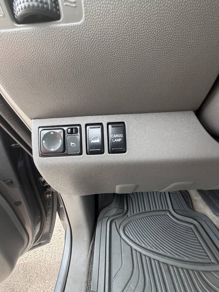 Used 2018 Nissan Frontier SV AWD/4WD image 20