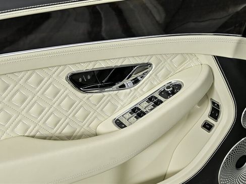 Used 2022 Bentley Continental GT AWD/4WD image 18