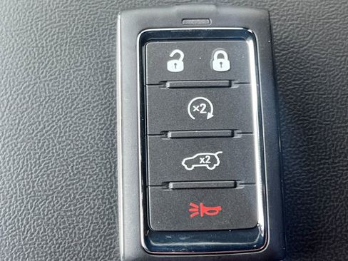 New 2025 Jeep Grand Cherokee Laredo X w/ Luxury Tech Group I image 13