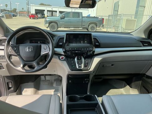 Used 2022 Honda Odyssey EX-L image 18