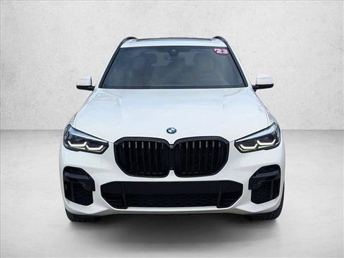 Certified 2023 BMW X5 xDrive40i w/ M Sport Package image 2