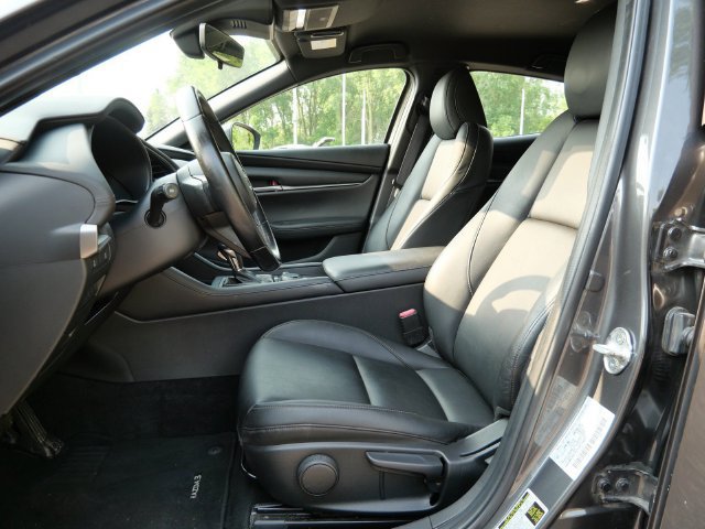 Used 2023 MAZDA MAZDA3 s FWD image 13