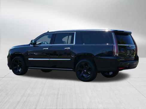 Used 2019 Cadillac Escalade ESV Premium Luxury AWD/4WD image 4