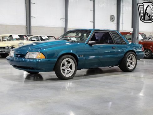 Used 1993 Ford Mustang LX image 12