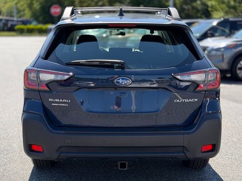 Used 2025 Subaru Outback AWD/4WD image 4