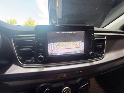 Used 2020 Kia Rio S image 29