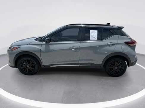 Used 2024 Nissan Kicks SR FWD image 9