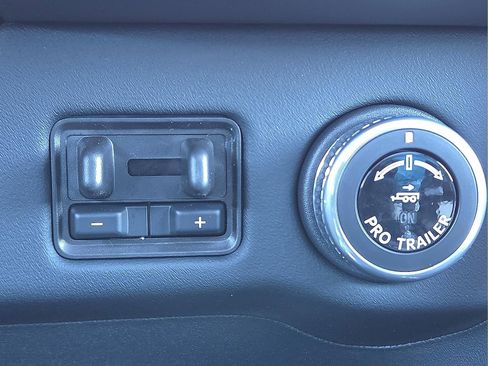 New 2025 Lincoln Navigator Reserve w/ Jet Appearance Package image 22