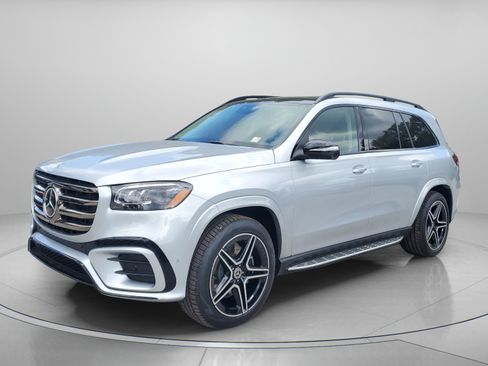 Certified 2026 Mercedes-Benz GLS 450 4MATIC image 2