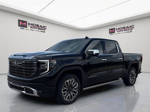 Used 2024 GMC Sierra 1500 Denali Ultimate image 3