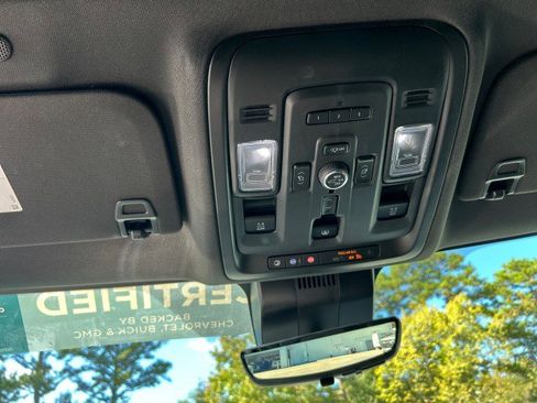 Used 2024 Chevrolet Tahoe Premier w/ Premium Package image 32