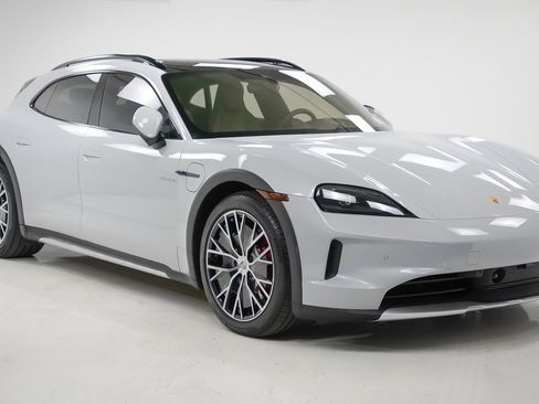 Certified 2025 Porsche Taycan 4S image 8