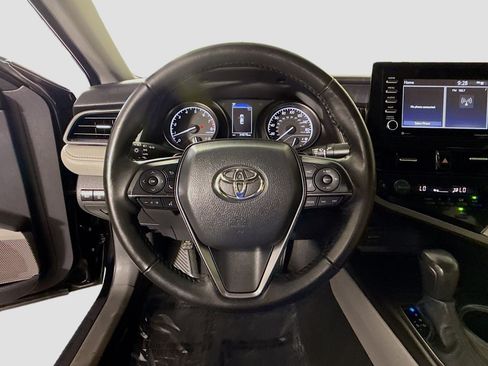 Used 2023 Toyota Camry SE FWD image 13