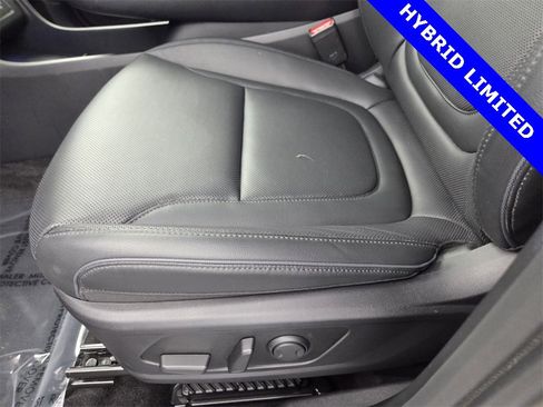 Used 2025 Hyundai Tucson Limited image 29