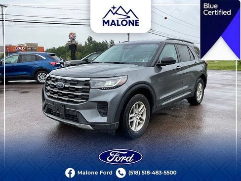 Used 2025 Ford Explorer Active AWD/4WD image 2