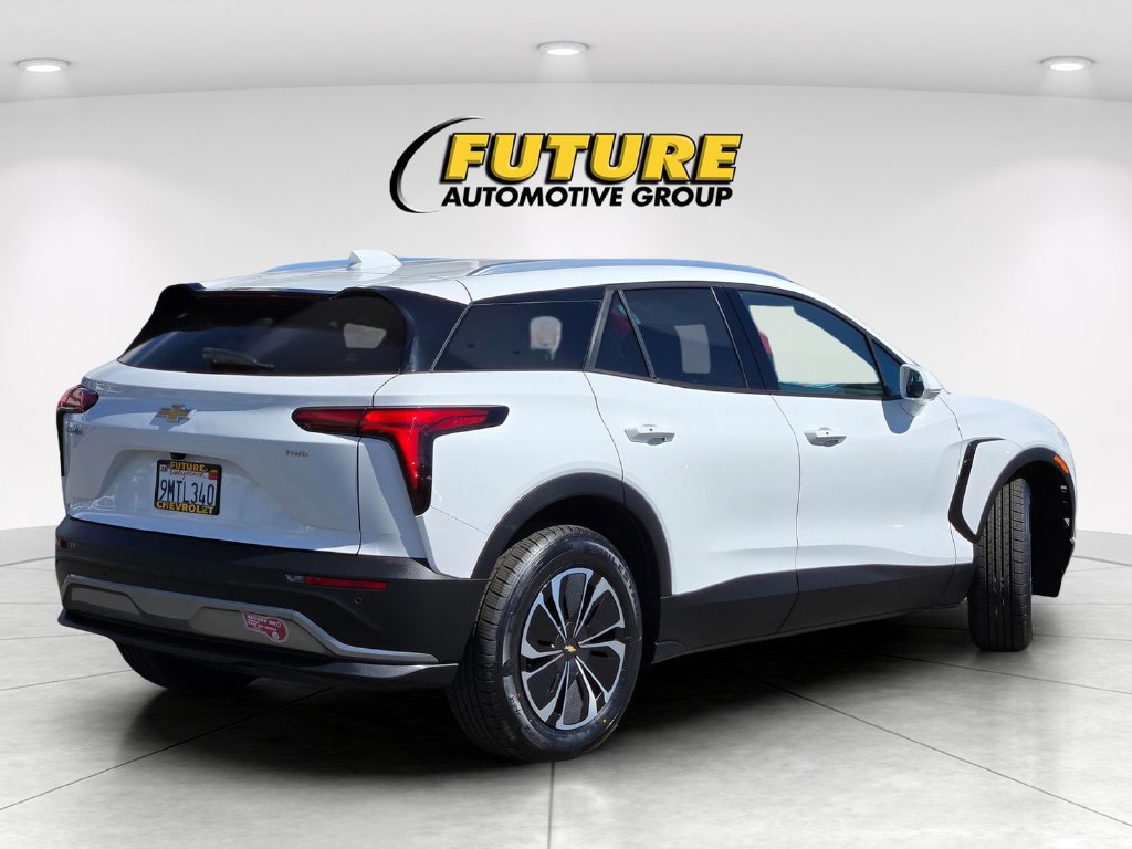 Used 2024 Chevrolet Blazer EV LT AWD/4WD image 4