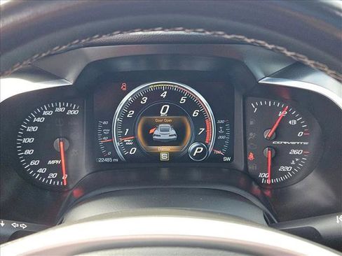 Used 2014 Chevrolet Corvette Stingray Coupe image 11
