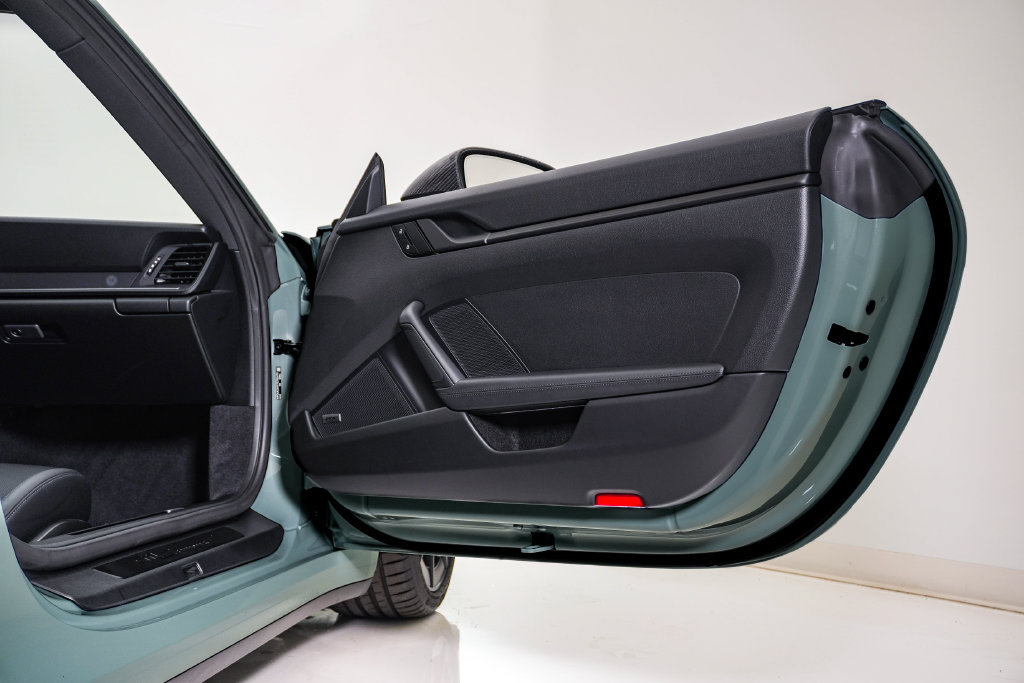 Certified 2026 Porsche 911 Carrera T RWD image 18