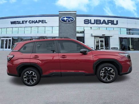 Used 2025 Subaru Forester Premium w/ Convenience Package #1 image 4