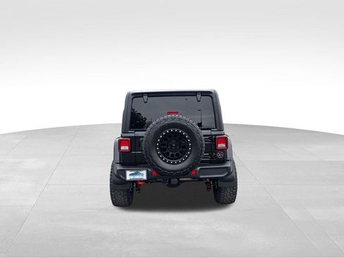 Used 2023 Jeep Wrangler Unlimited Rubicon w/ Cold Weather Group AWD/4WD image 12