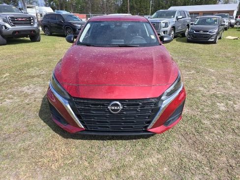 Used 2025 Nissan Altima 2.5 SV image 8